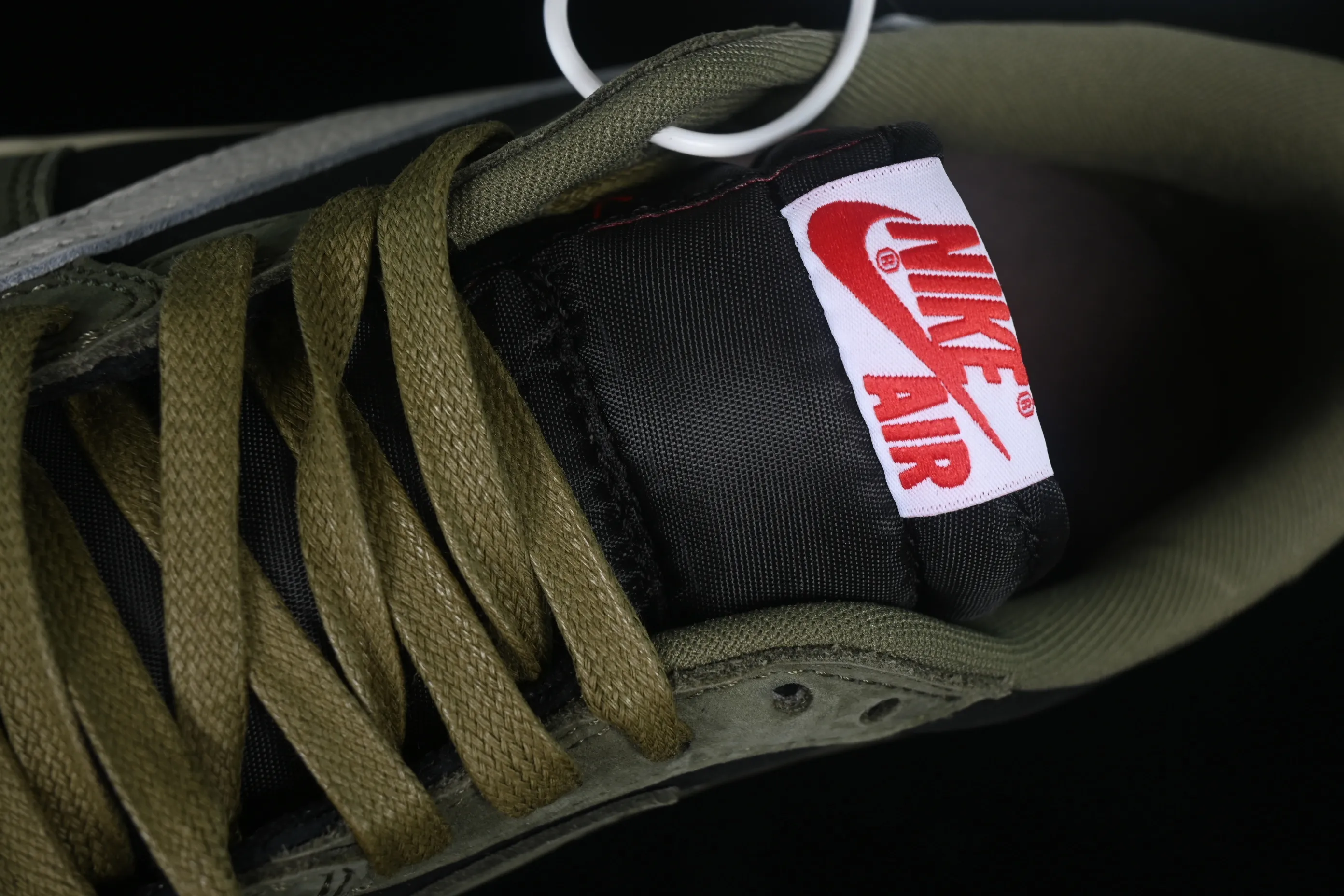 All categories Air Jordan Jordan series basketball shoes Air Jordan 1 Low P version Travis Scott x Air Jordan 1 Low OG AJ1 Joe 1 undercut low DM7866-002
